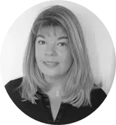 Portrait Emilie SAINZ - Adjointe au Directeur du Département Sécurité des Systèmes d'Information
